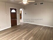Photo - 1061 E Market St