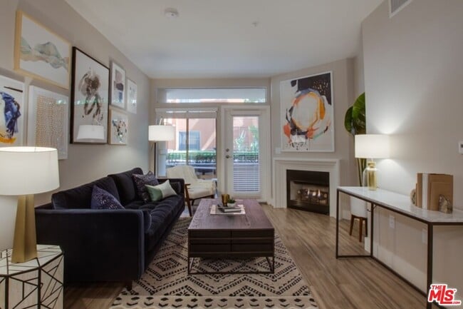 Photo - 6260 W 3rd St Unit 3-108