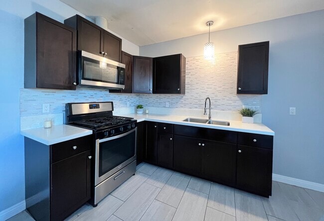 Kitchen - 8203 Buhman Ave Rental