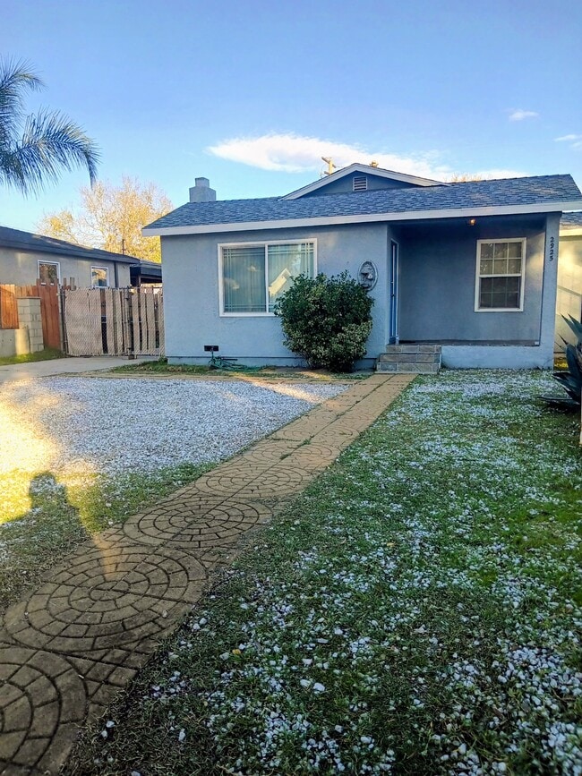 Photo - 2925 Wall Ave