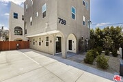 Photo - 738 N Vendome St