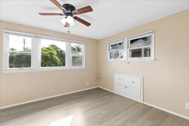 Photo - 301 W 14th St Unit 301 1/2