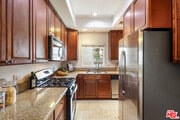 Photo - 109 S St Andrews Pl Townhome