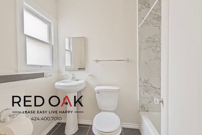 Photo - 852 N Oxford Ave Unit 854