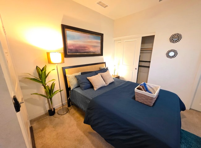 Photo - 2610 E Embry Ln