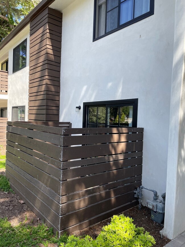 Photo - 609 W Junipero St