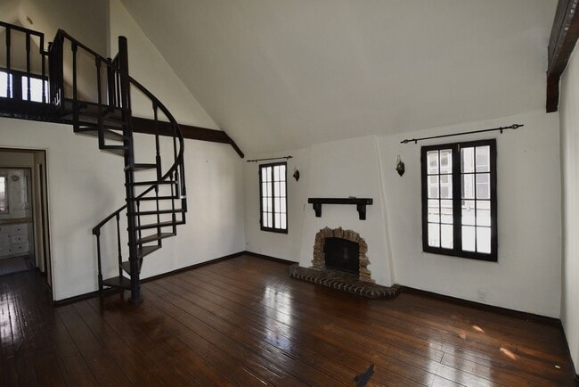 Photo - 2906 Griffith Park Blvd Unit 2910.5