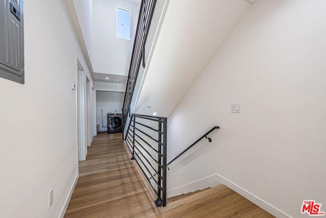 Photo - 5251 Agnes Ave