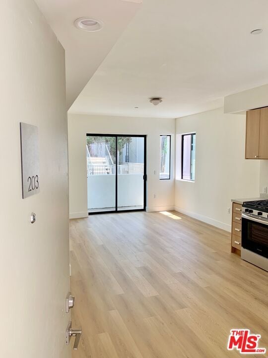 Building Photo - 1822 Overland Ave Unit 203 Rental