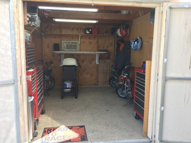 Photo - 498 Pierpont Dr