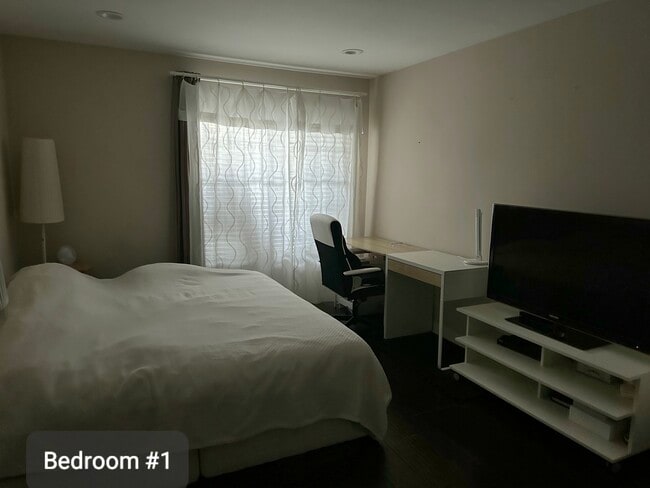 Photo - 5565 Canoga Ave Unit #