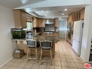 Photo - 448 W 10th St