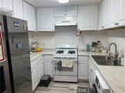 Photo - 219 E Maple St Apartment Unit 1