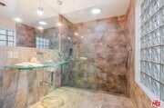 Photo - 18145 Kingsport Dr