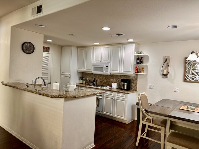 Photo - 95 Via Sovana Unit 95 Via Sovana