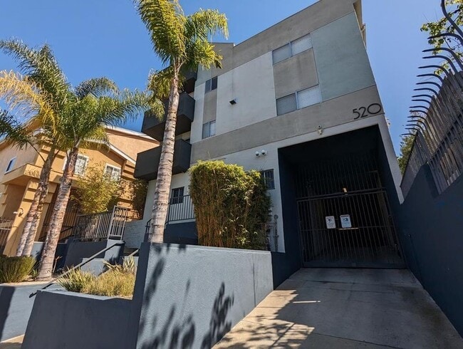 Photo - 520 N Virgil Ave Unit 8