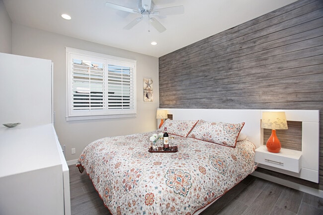 Photo - 819 Dover Ct