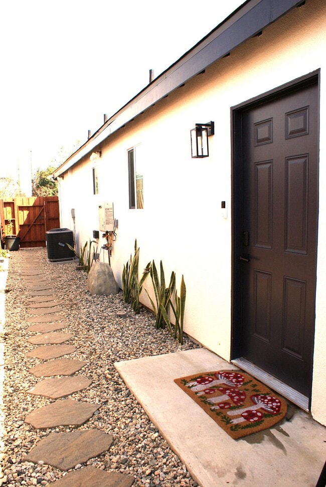 Photo - 7065 Aura Ave Unit Cozy Studio