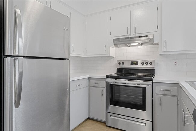 Photo - 11661 Erwin St Unit 08