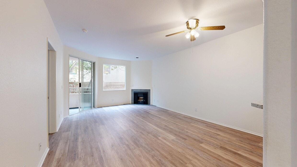 3D Tour - 16117s Apartments