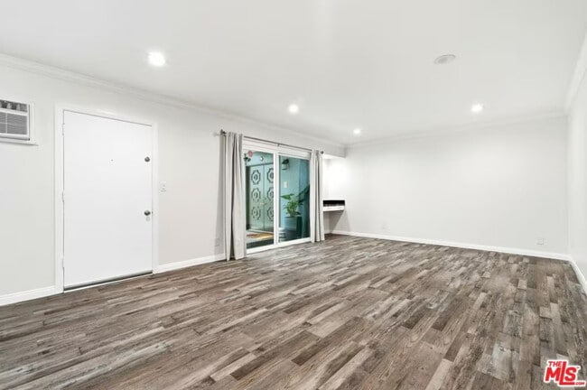 Photo - 1939 Selby Ave