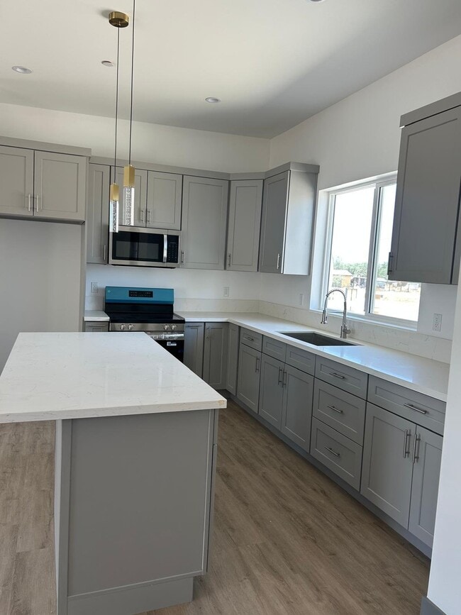 Photo - 9236 E Ave T Unit 9236