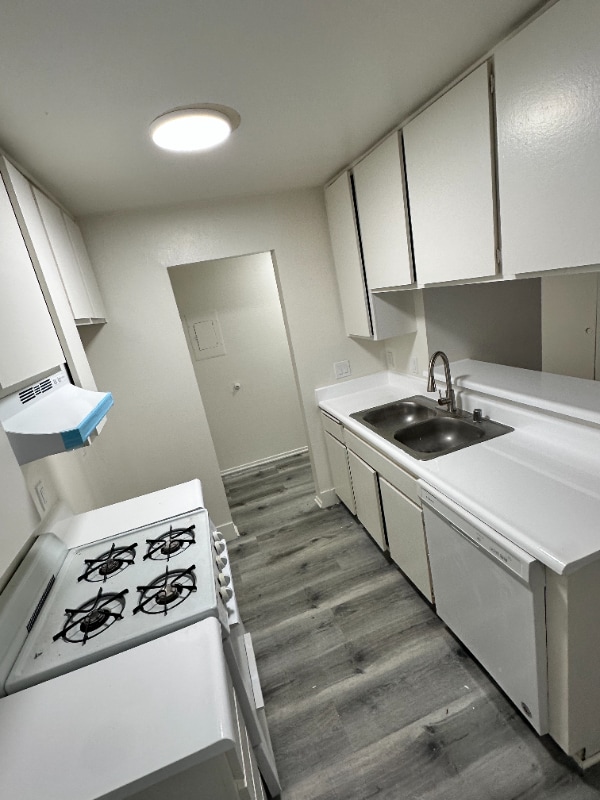 Photo - 7040 Haskell Ave Unit 101