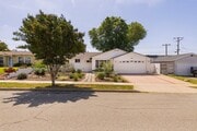 Photo - Oak View 3 bedroom 2 bath House