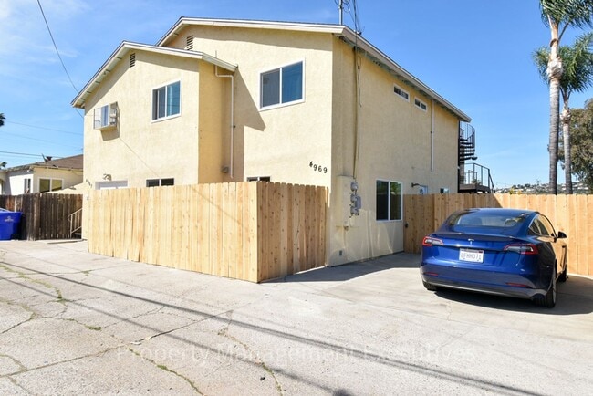 Building Photo - Brand New 3 Bedroom Unit 4269 68th Street