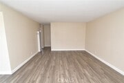Photo - 910 E Newmark Ave Apartment