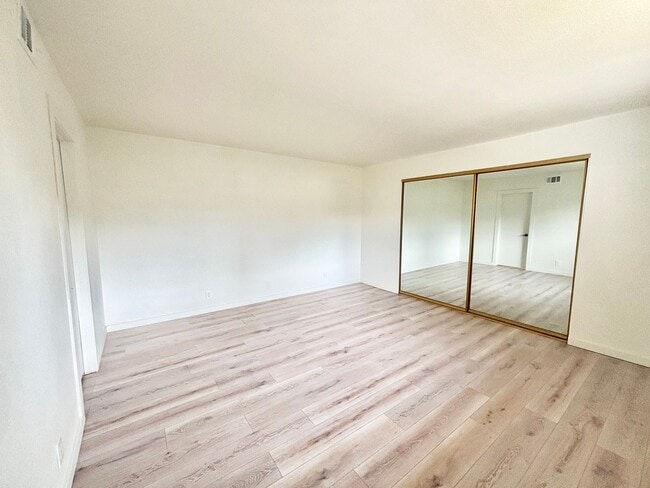 Photo - 437 Reed Way