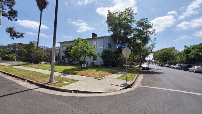 Floor Plan - 2 Bedroom 