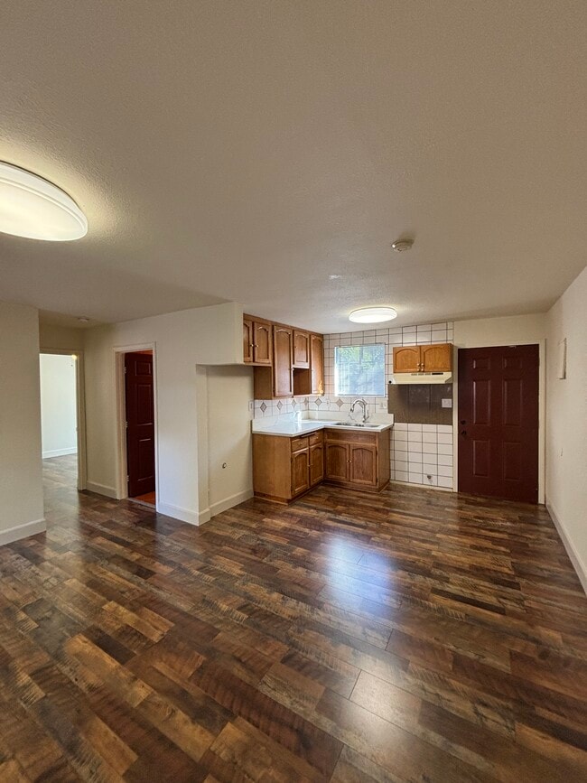 Building Photo - 12646 Ralston Ave