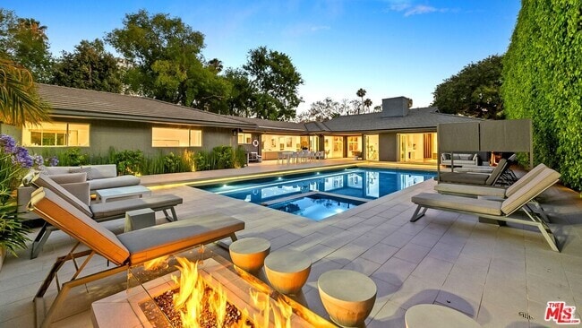 Building Photo - 602 Whittier Dr Rental