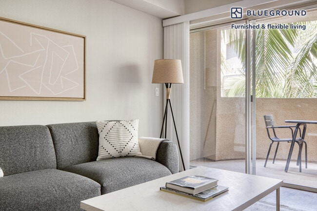 Photo - 7660 Beverly Blvd Unit FL3-ID482