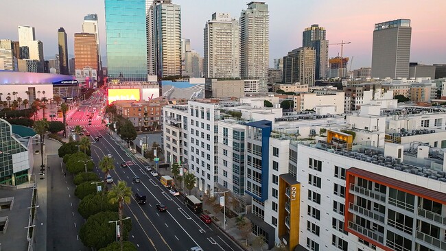 Photo - 1400 FIG Apartments