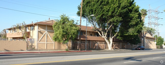 Photo - Northridge Nexus Apartments