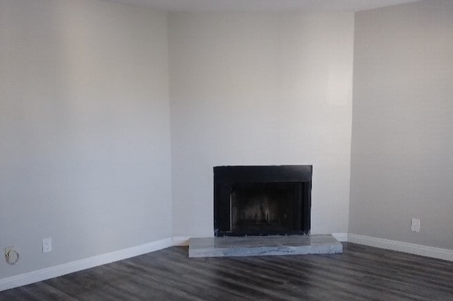 Photo - Broadway Apartments