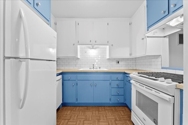 Photo - 4909 Sycamore Terrace Unit 04