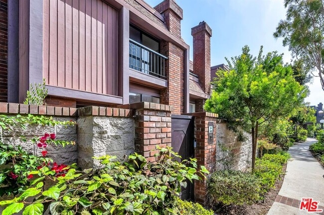 Photo - 4425 Alla Rd Unit 5