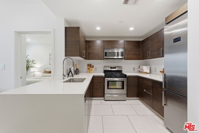 Photo - 1700 Sawtelle Blvd Unit 219