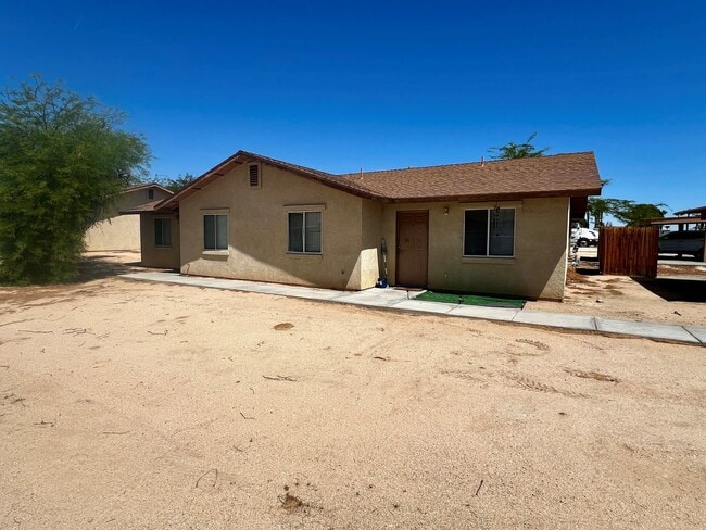 Building Photo - 6320 Mesquite Ave Unit A