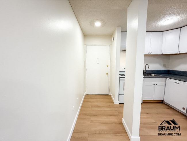 Photo - 5611 Fulcher Ave