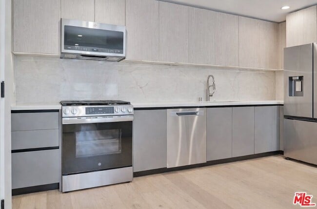 Building Photo - 8261 1st St