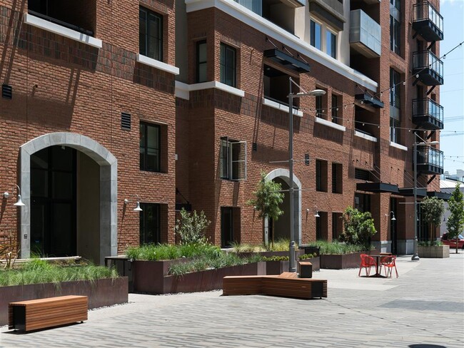 Photo - Garey Building