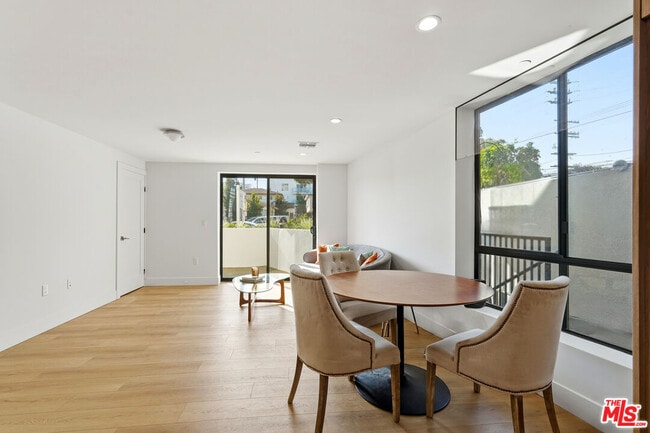 Photo - 1822 Overland Ave Unit 101