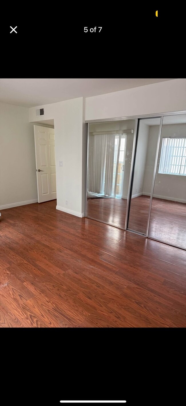 Building Photo - 1316 N Columbus Ave Unit 202