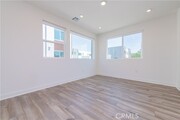 Photo - 589 S Lyon St Townhome