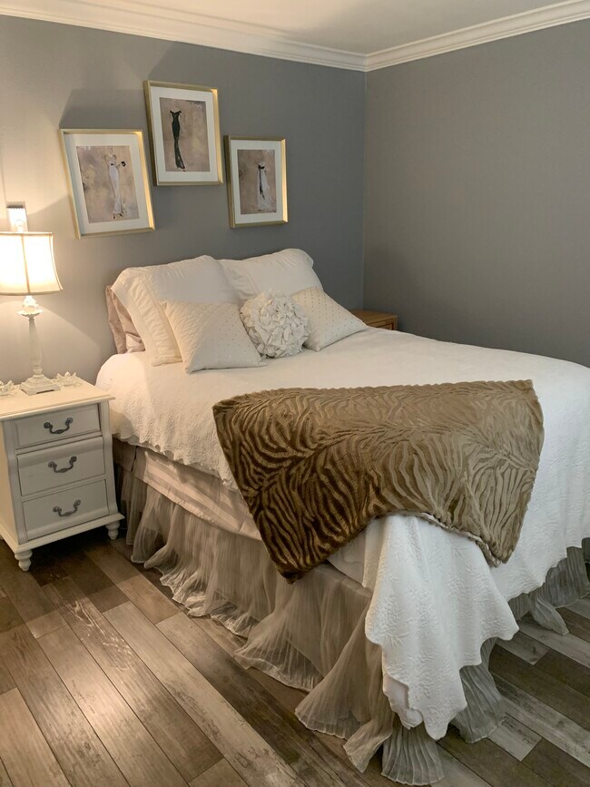 2nd bedroom (view from corner with desk) - 1128 11th St Unit 105