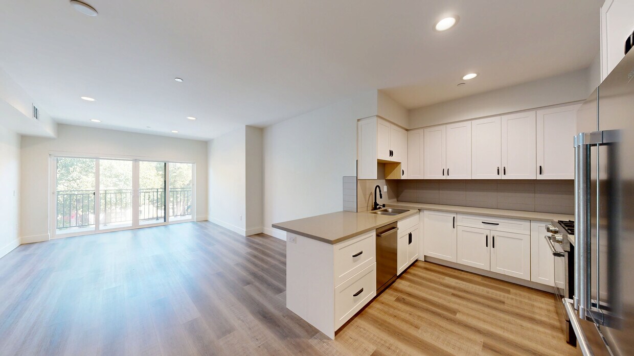 3D Tour - 857 N Hayworth Ave